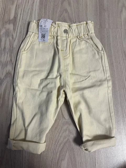 Новые джинсы и шапка - Одежда в Кондратово