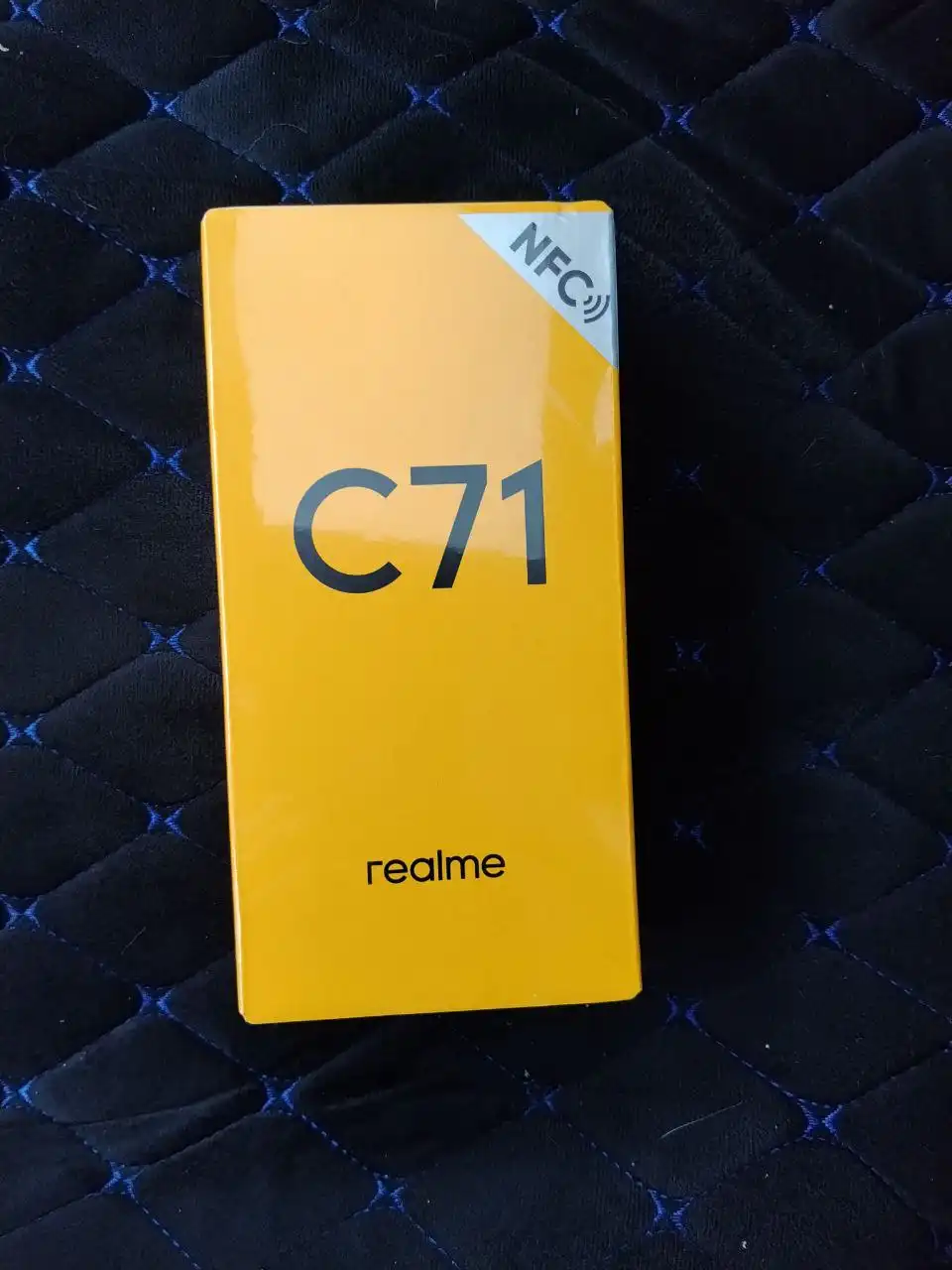 Продам новый запечатанный телефон Realme C71 (6/128 gb)
