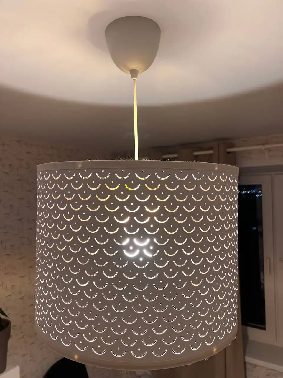 Люстра IKEA в идеальном состоянии - Освещение (Для дома и дачи) в Кондратово