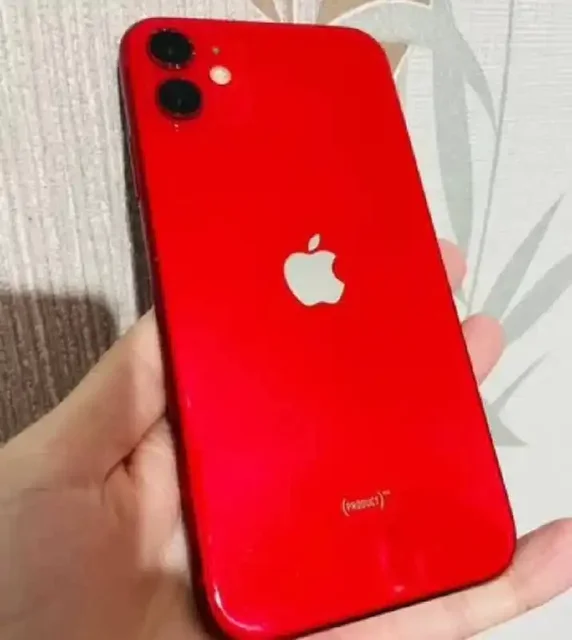 Продам iPhone 11 64 ГБ - Смартфоны в Кондратово