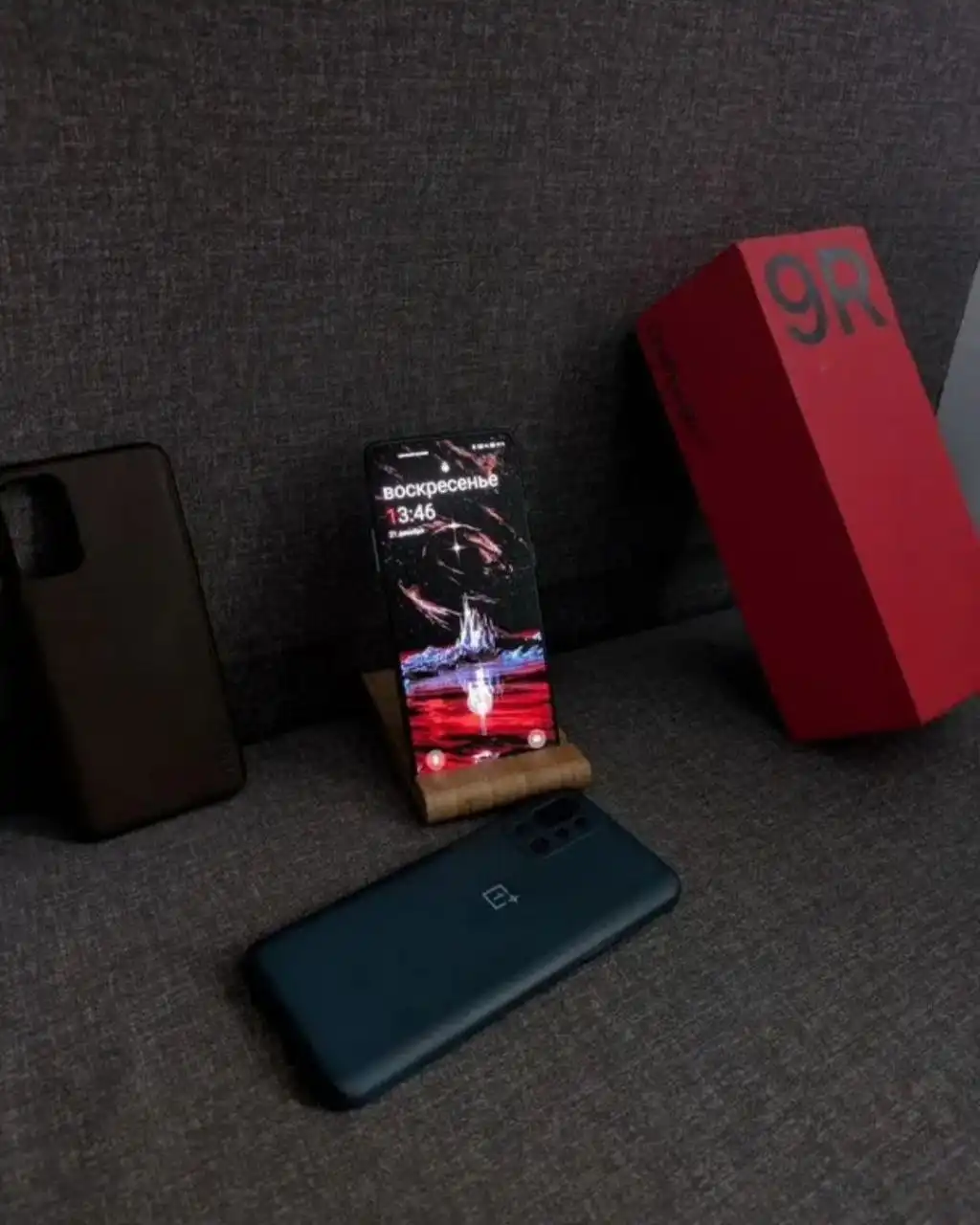 OnePlus 9R в отличном состоянии - Смартфоны и телефоны (Электроника) в Кондратово