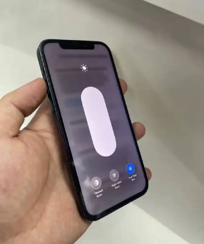 Продам iPhone 12 64 ГБ черный - Смартфоны (Электроника) в Кондратово