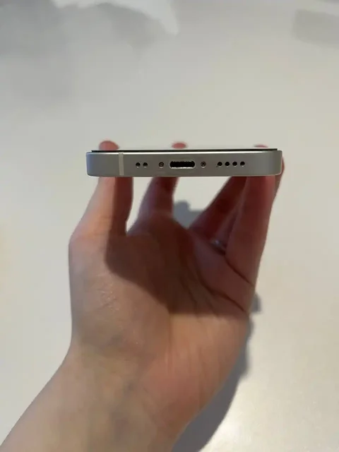 Продам iPhone 13 mini 128 ГБ белый - Телефоны в Кондратово