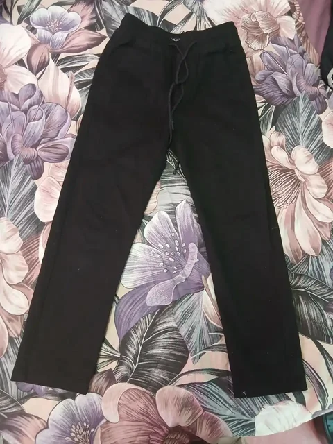 Джинсы детские состояние новых, ростовка 128 - Детская одежда в Кондратово