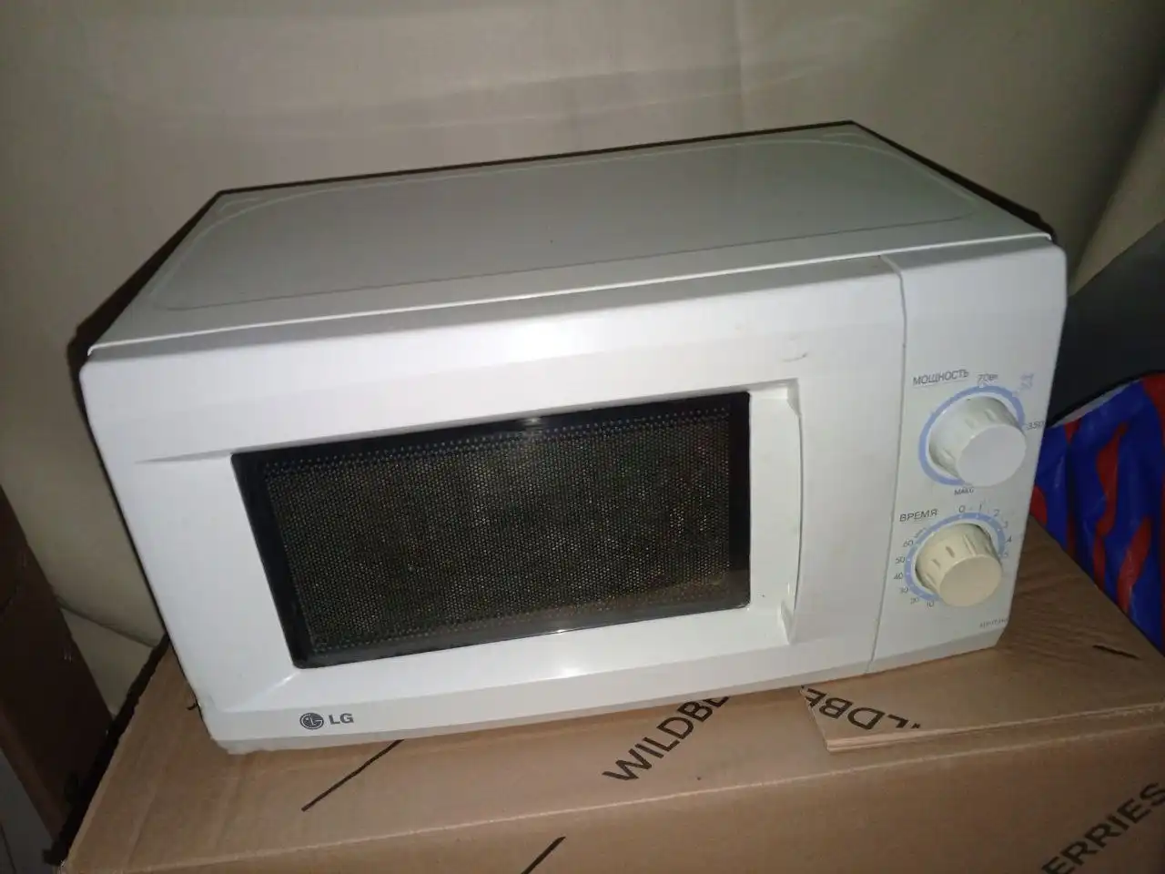 Продам микроволновую печь в хорошем состоянии - Техника для кухни (Барахолка) в Кондратово
