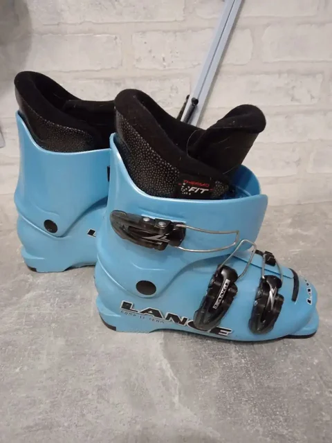 Горнолыжные ботинки детские до 34 размера - Настольные игры в Кондратово