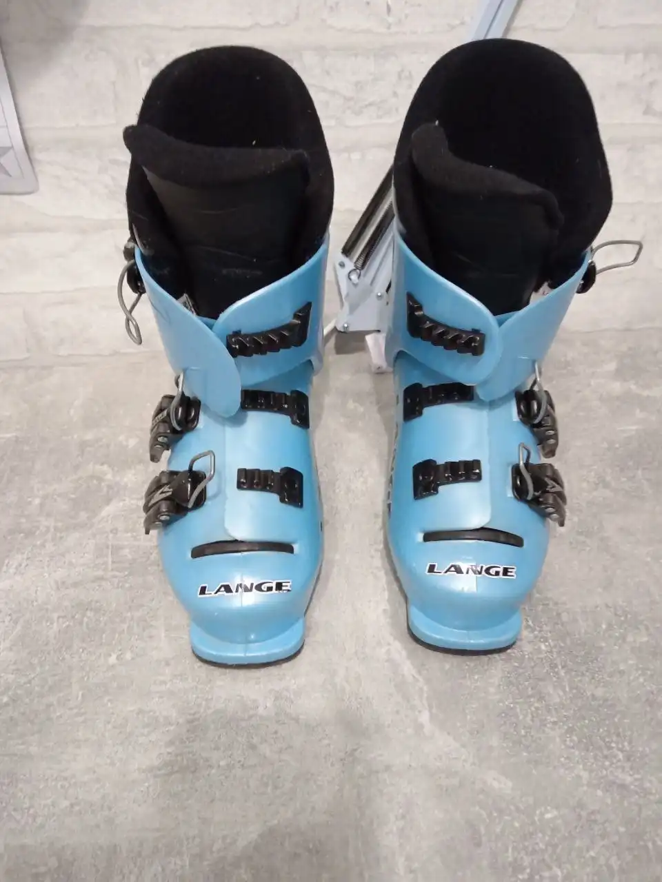 Горнолыжные ботинки детские до 34 размера - Горнолыжное снаряжение (Хобби и отдых) в Кондратово