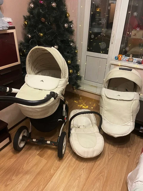 Продам коляску Adamex Aspena Delux 3/1 бежевого цвета - Одежда для детей в Кондратово