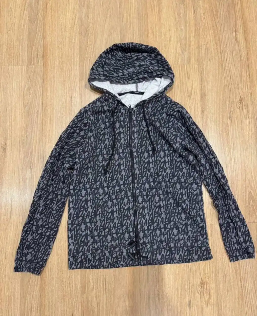 Кофта с капюшоном размер 44-46 - Верхняя одежда (Одежда) в Кондратово