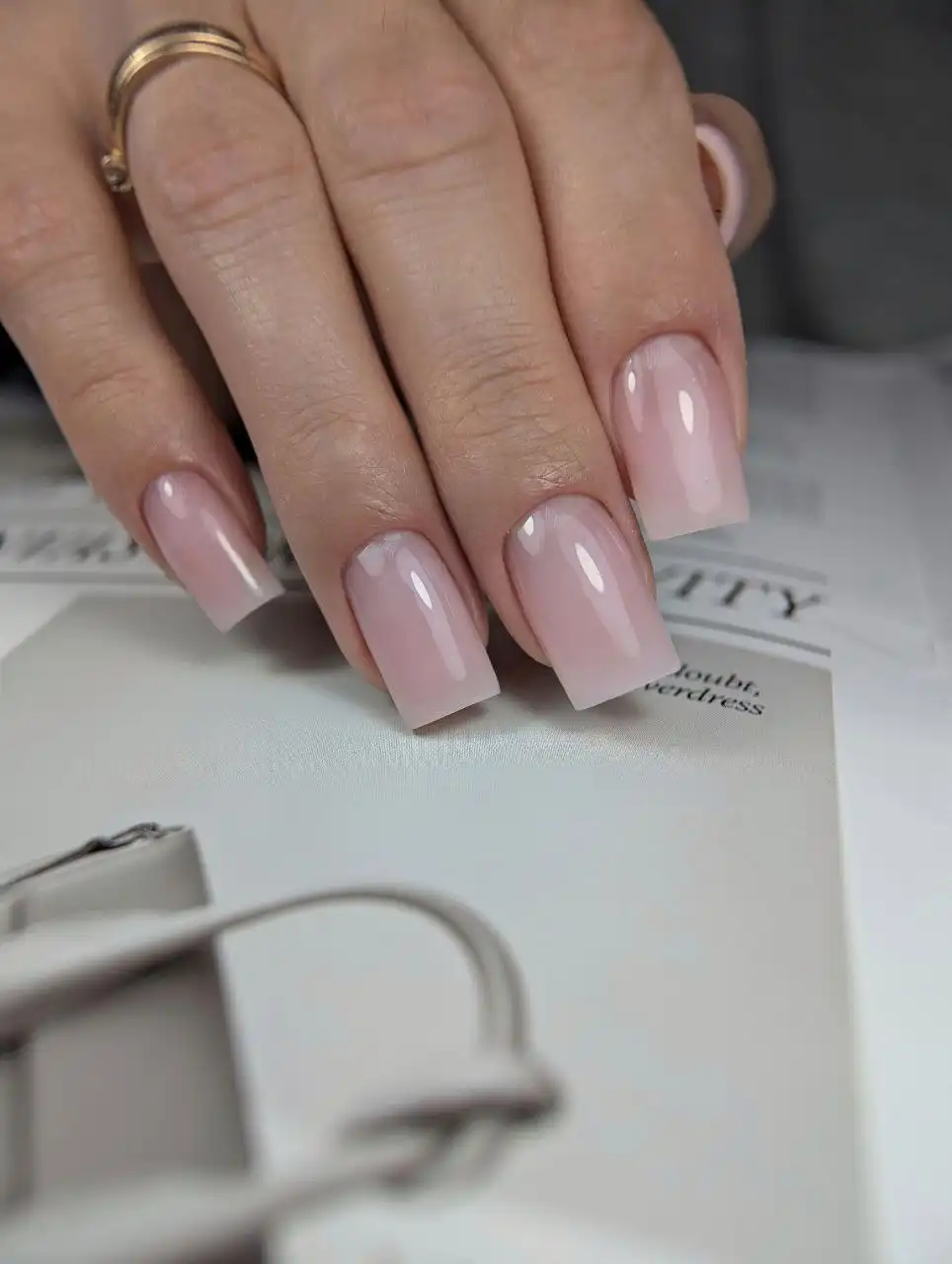 Мастер по маникюру в светлой уютной студии - Красота (Услуги) в Кондратово