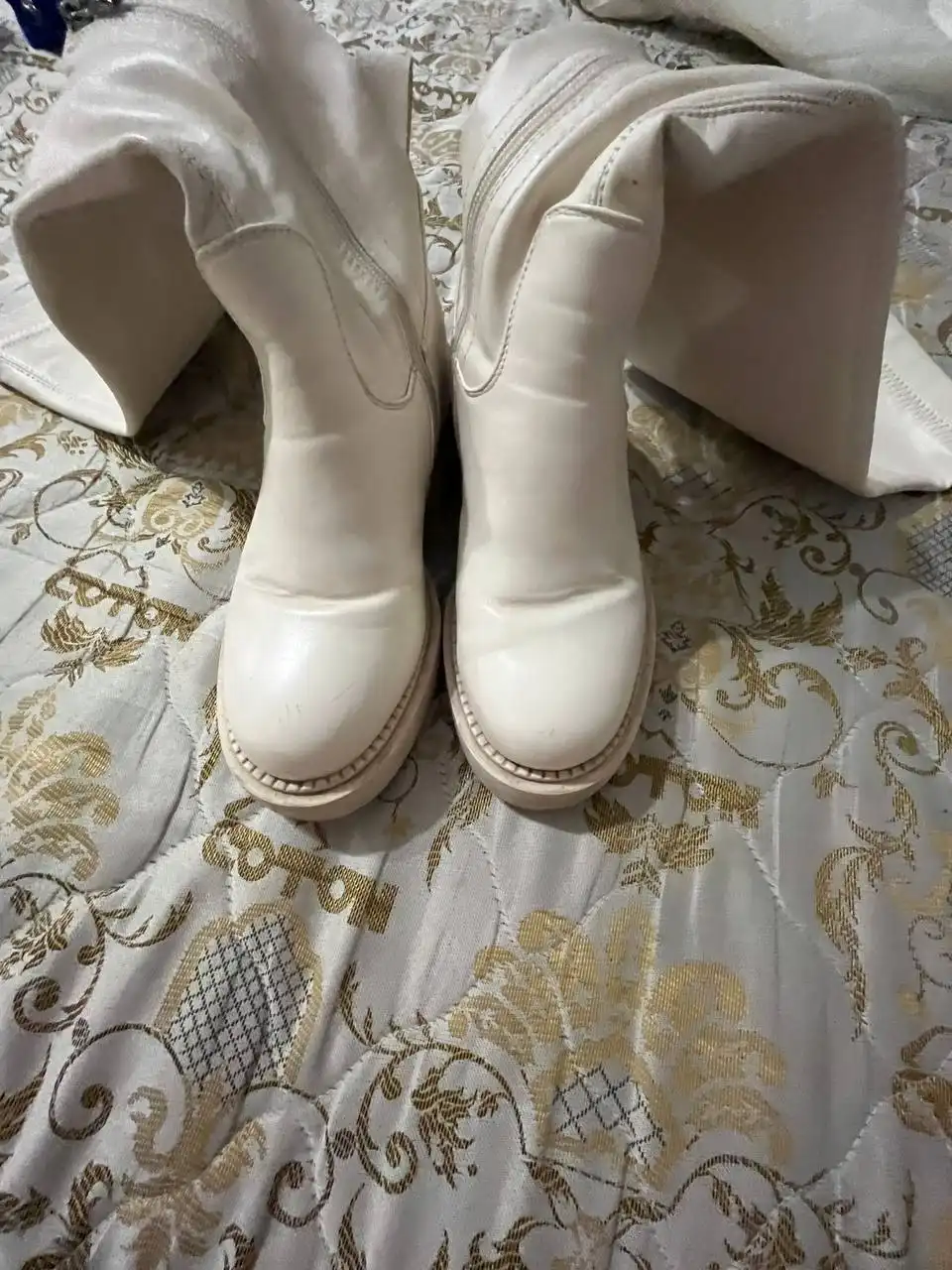 Продажа ботфортов и твидового пиджака - Женская одежда (Одежда) в Кондратово