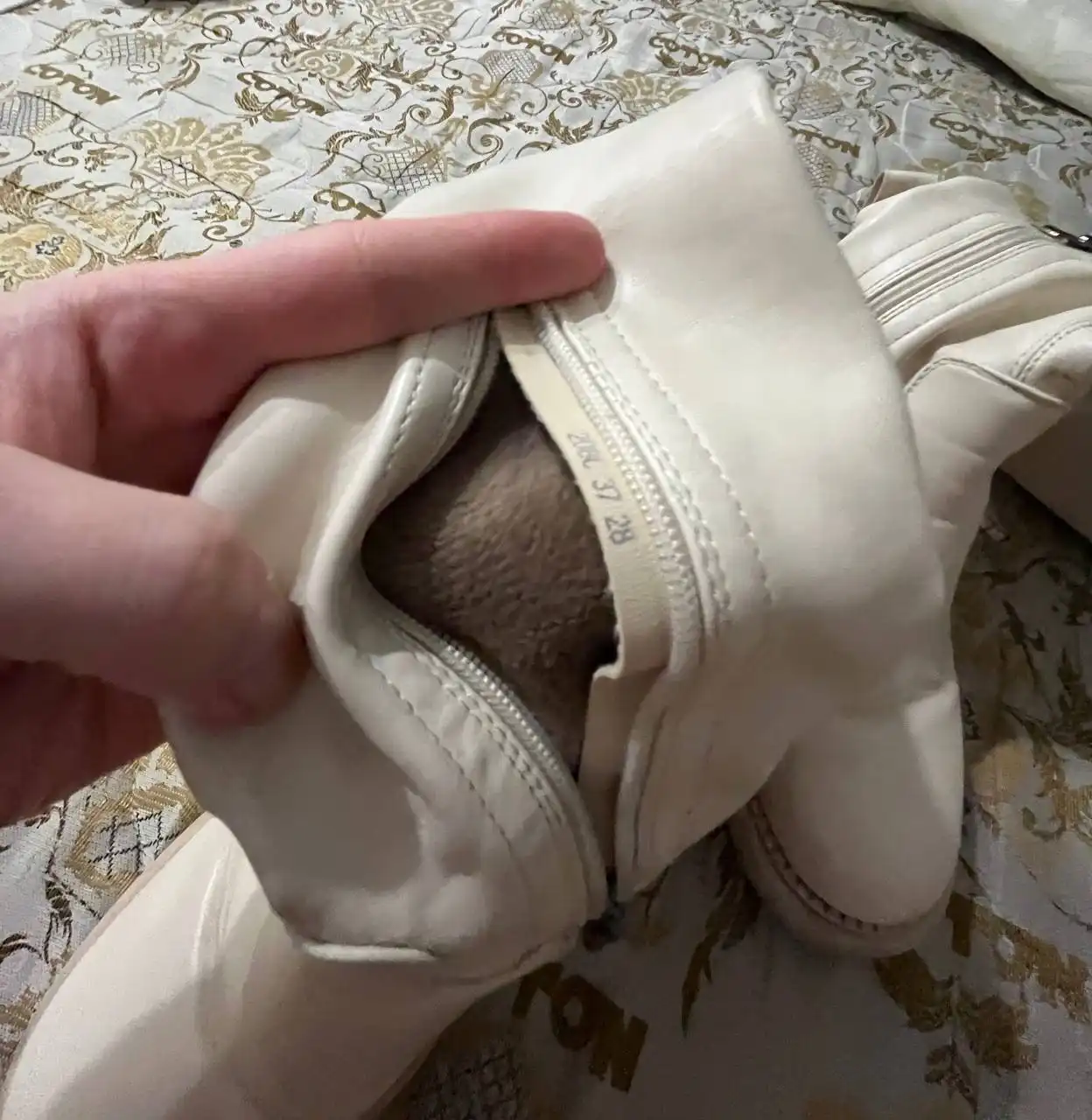 Продажа ботфортов и твидового пиджака - Женская одежда (Одежда) в Кондратово