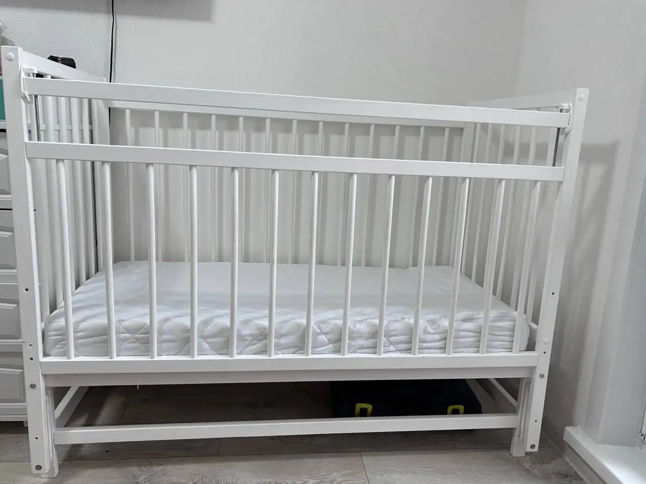 Продам детскую кровать с матрасом - Детская мебель (Товары для детей) в Кондратово