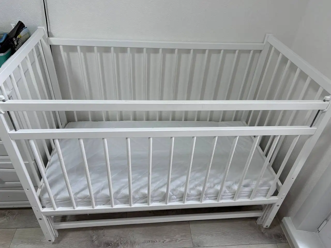 Продам детскую кровать с матрасом - Детская мебель (Товары для детей) в Кондратово