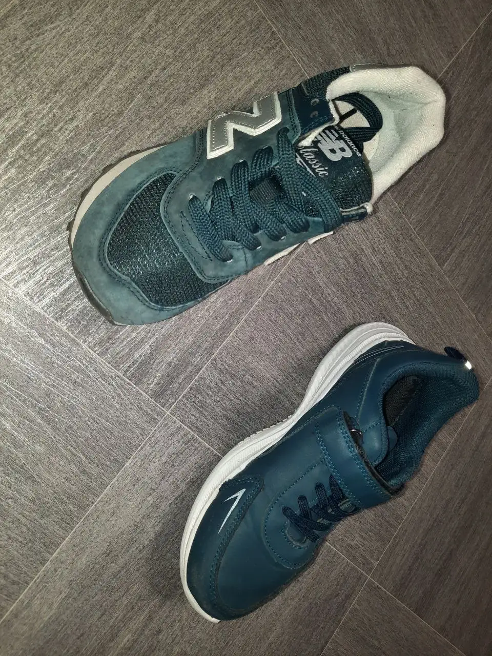 Потерянные детские кроссовки - Поиск вещей (Барахолка) в Кондратово