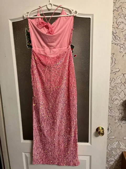 Платье с открытой спиной 42-44 размера - частное объявление в Кондратово