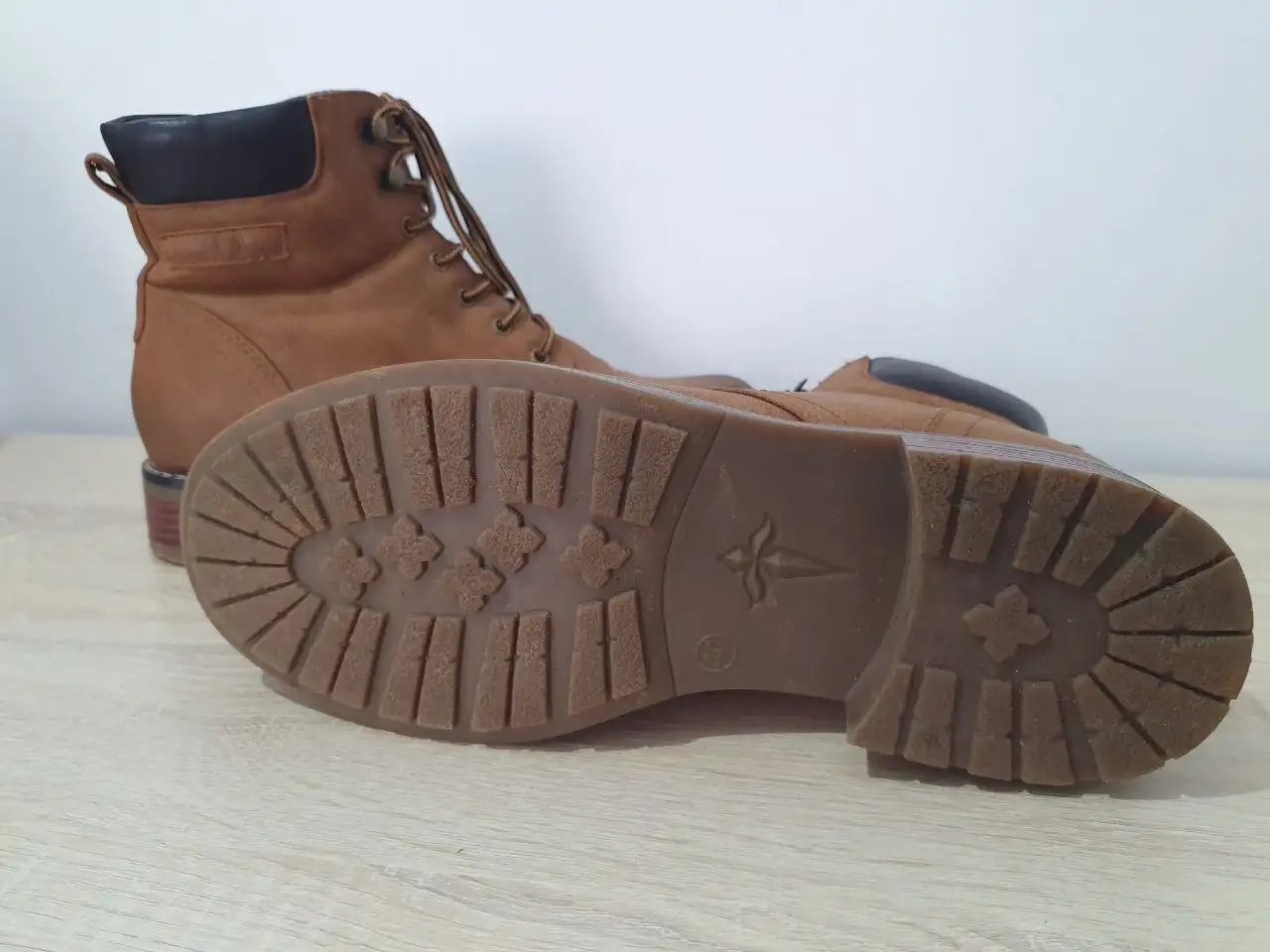 Ботинки осень-зима размер 40 - Обувь (Одежда) в Кондратово