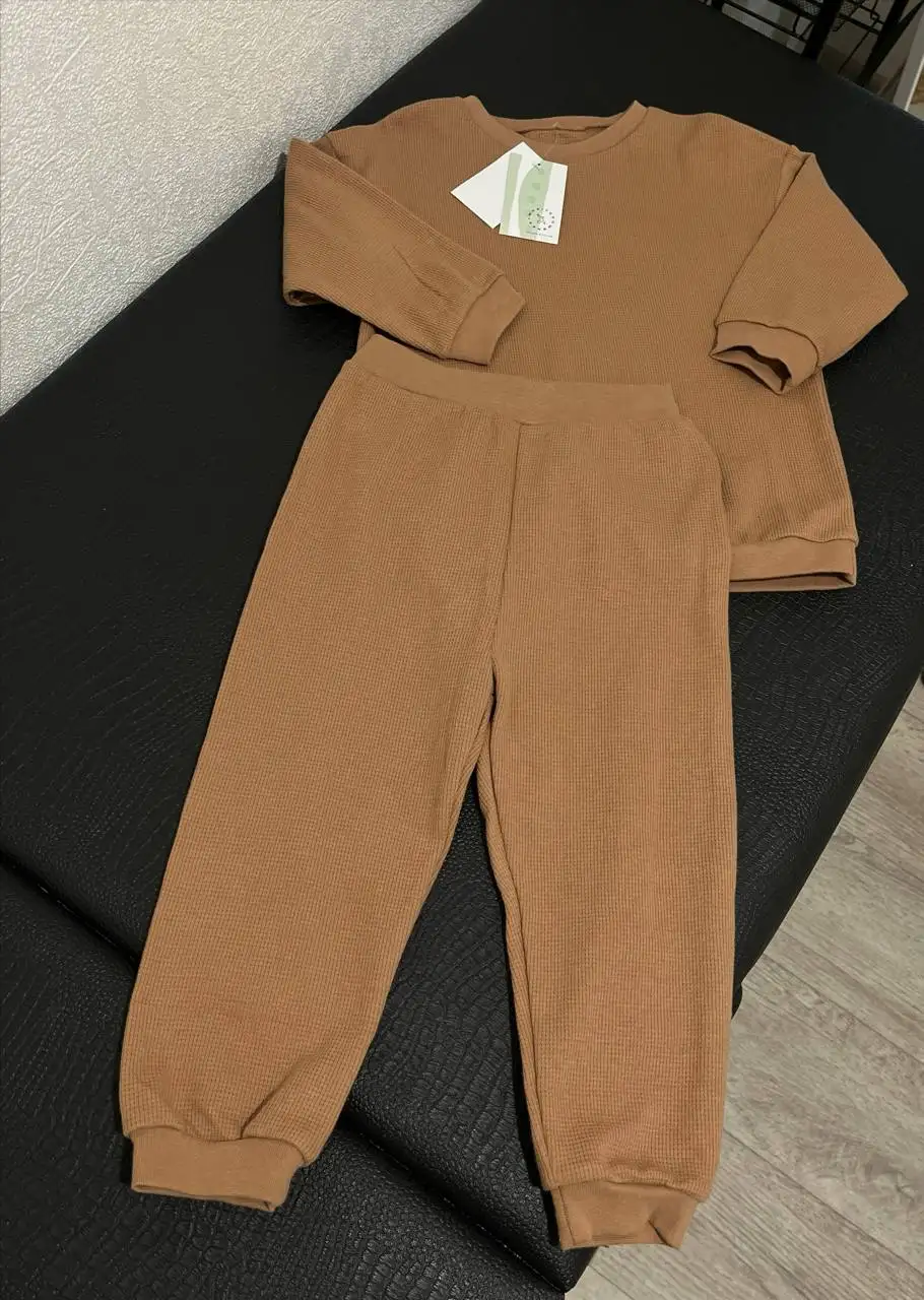 Новый костюм 92-98 - Костюмы (Одежда) в Кондратово