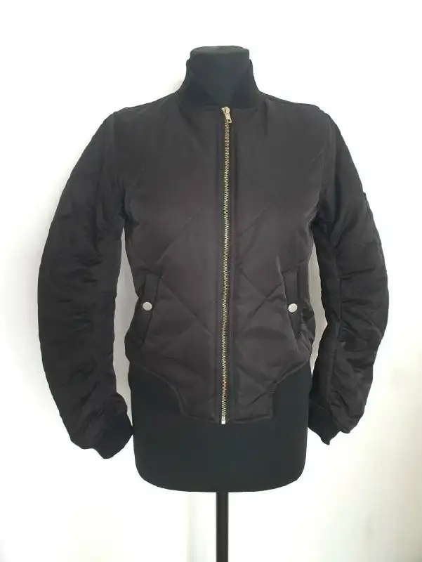 Женские утепленные демисезонные бомберы - Верхняя одежда (Одежда) в Кондратово