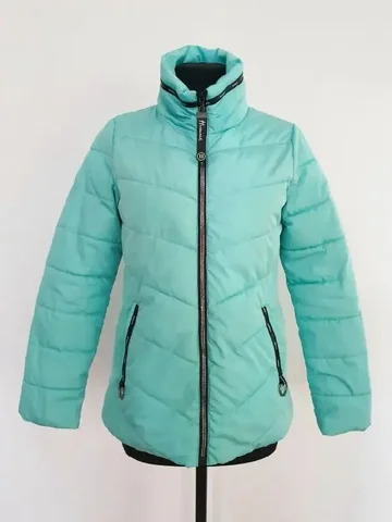 Демисезонная куртка размер 44 - Рабочая одежда в Кондратово