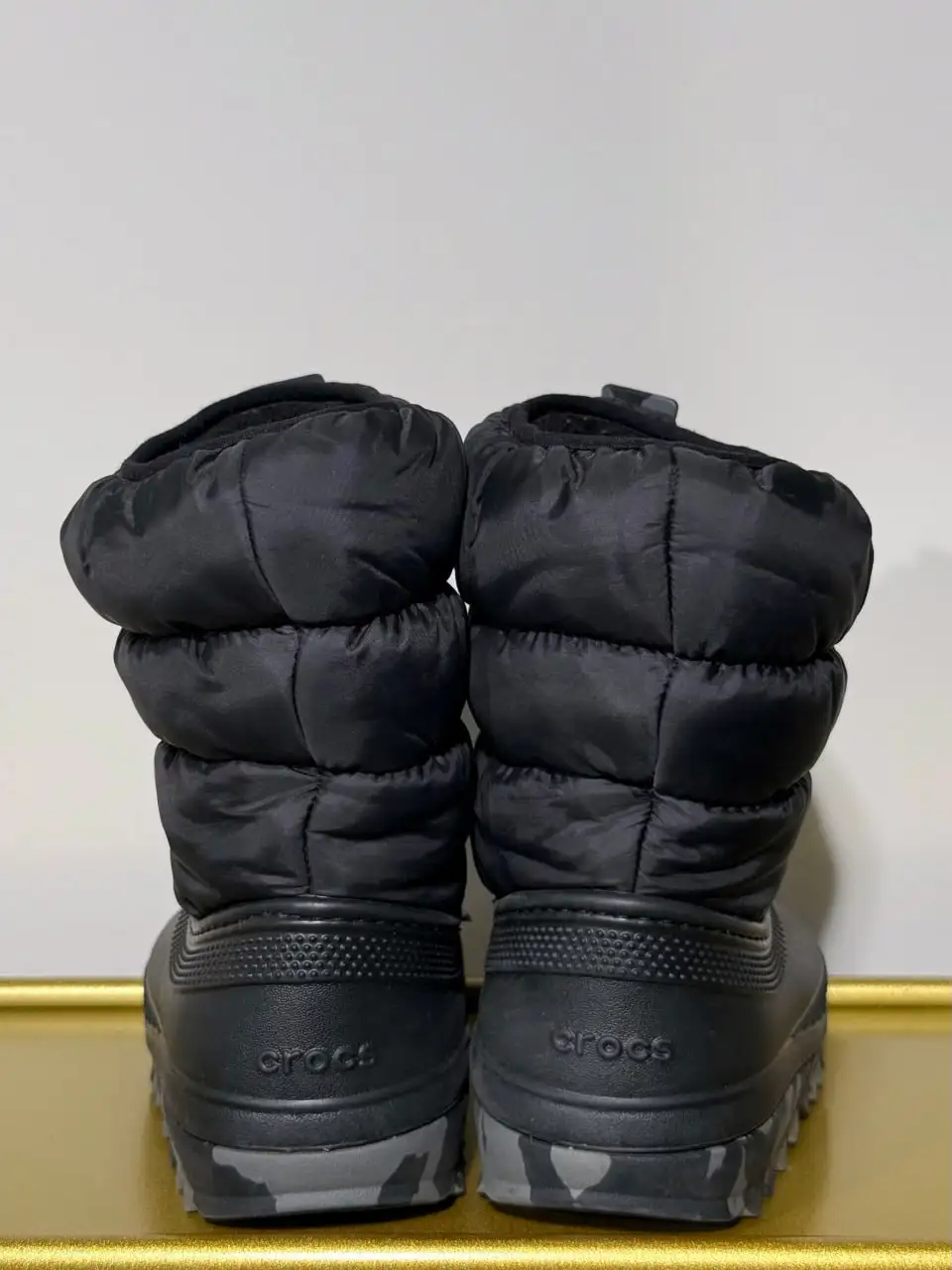 Утепленные сапоги Crocs Classic Neo Puff Boot K 31-32 размер - Обувь (Одежда) в Кондратово