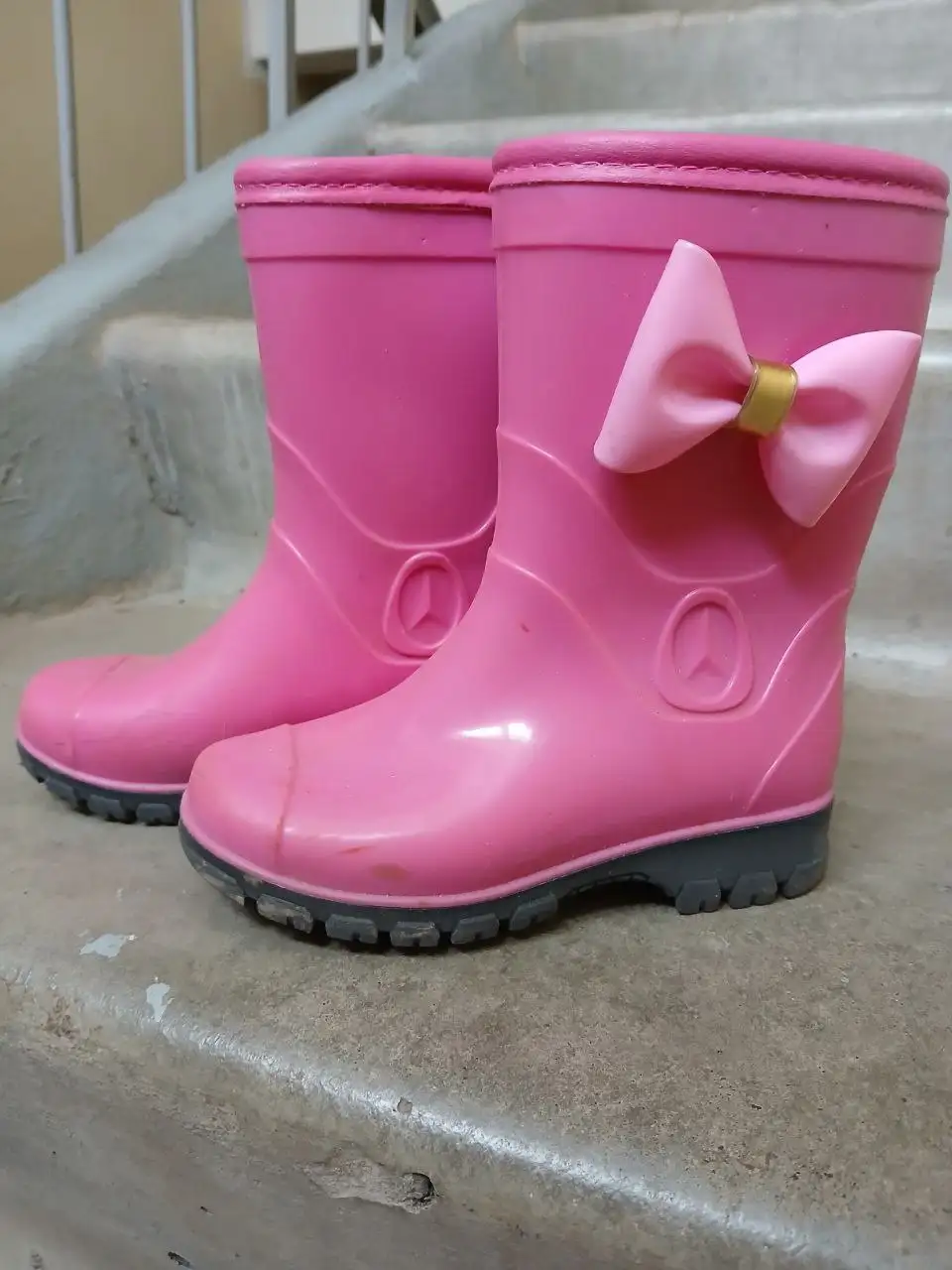 Детская одежда: комбинезон и сапожки - Одежда (Товары для детей) в Кондратово