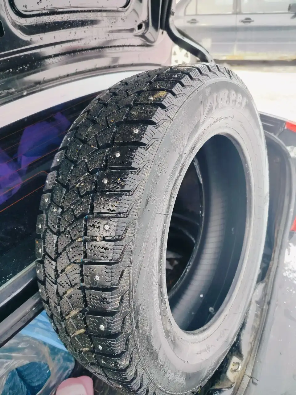 Продам зимние шины Viatti Brina Nordiko V-522 185/65 R15 - Шины и диски (Авто) в Кондратово