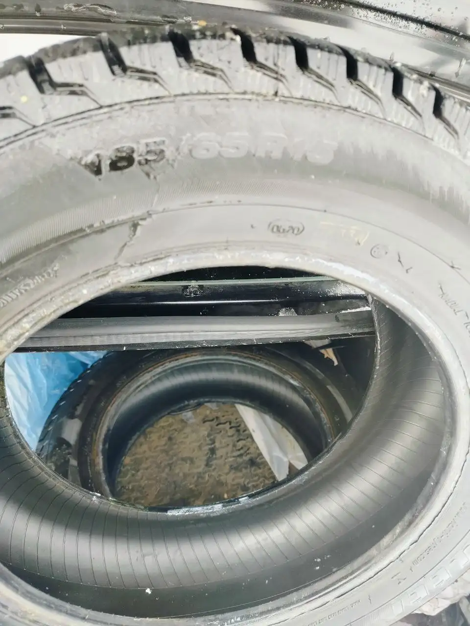 Продам зимние шины Viatti Brina Nordiko V-522 185/65 R15 - Шины и диски (Авто) в Кондратово