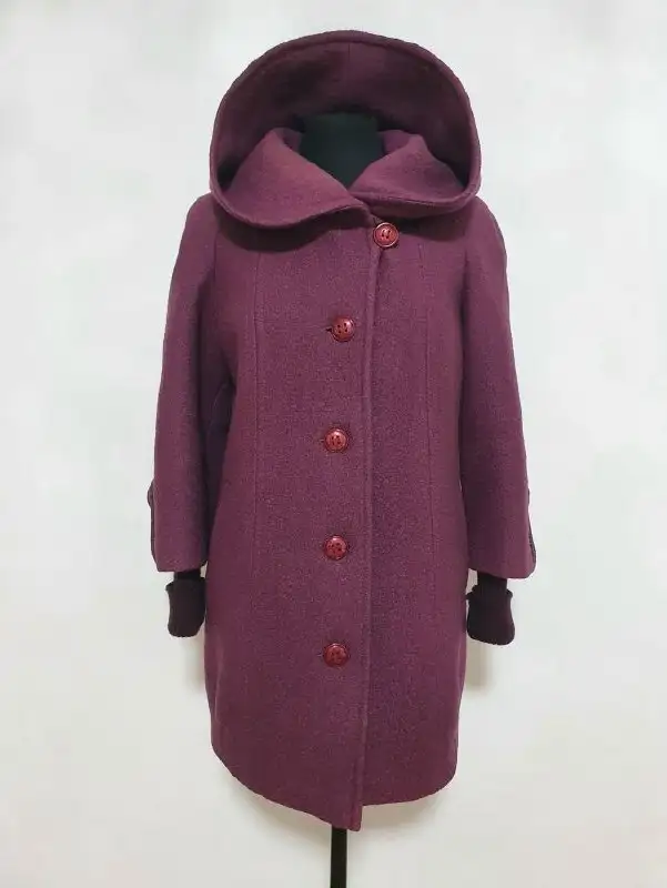 Пальто шерстяное с объемным капюшоном - Верхняя одежда (Одежда) в Кондратово