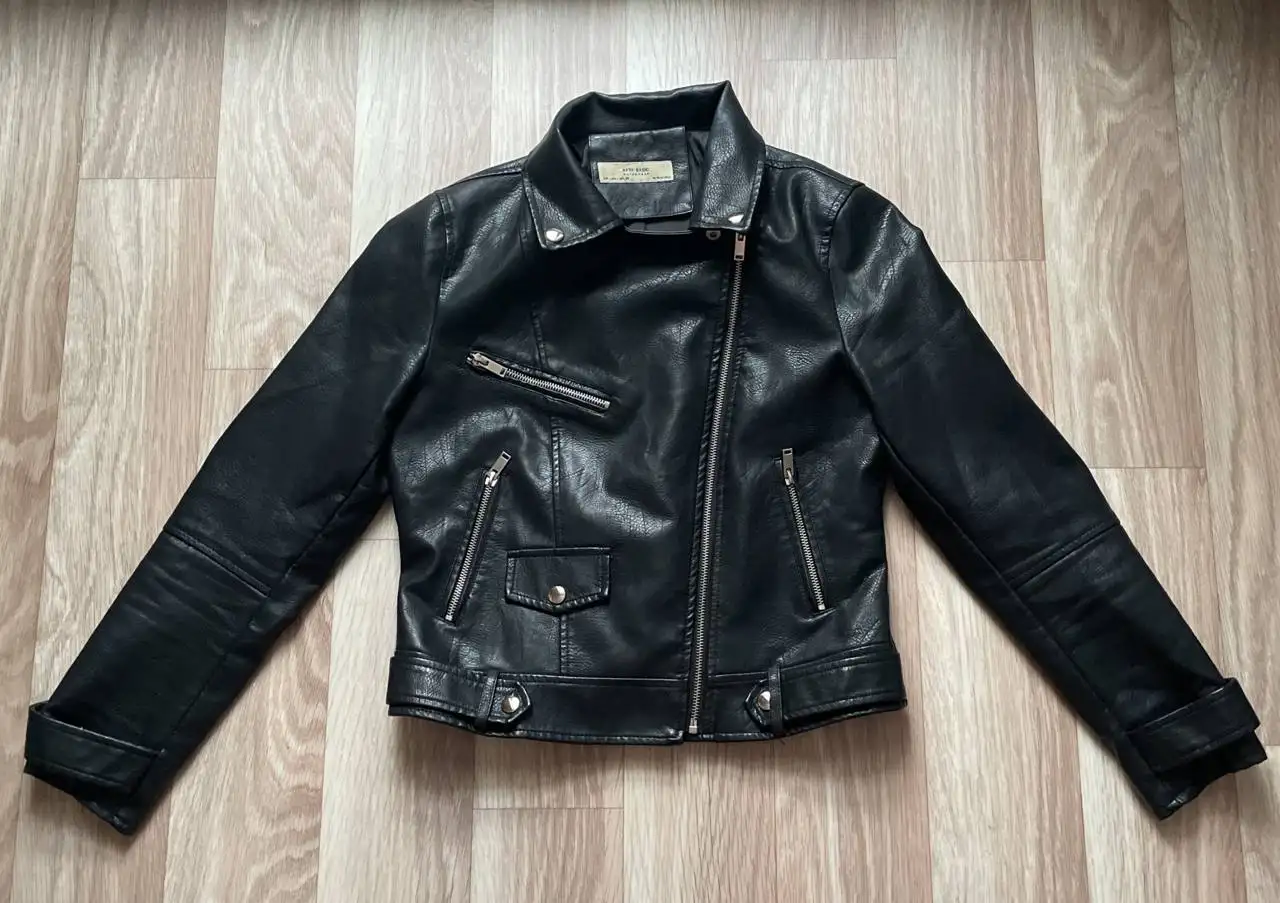 Продажа одежды: кожанка, ботинки GUESS, лонг, кофта топ - Верхняя одежда и обувь (Одежда) в Кондратово