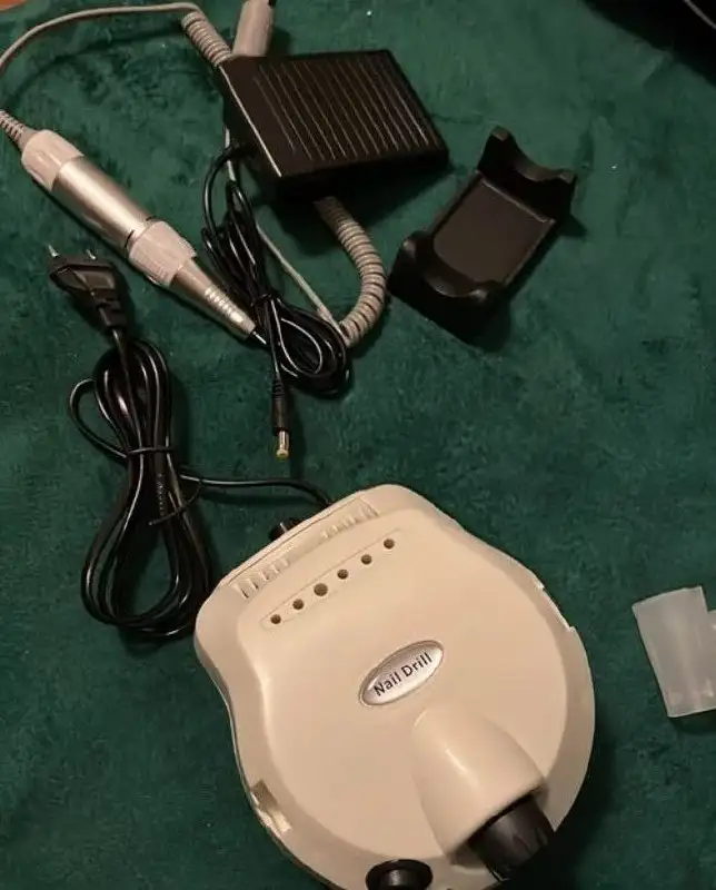Продам аппарат для маникюра - Барахолка в Кондратово