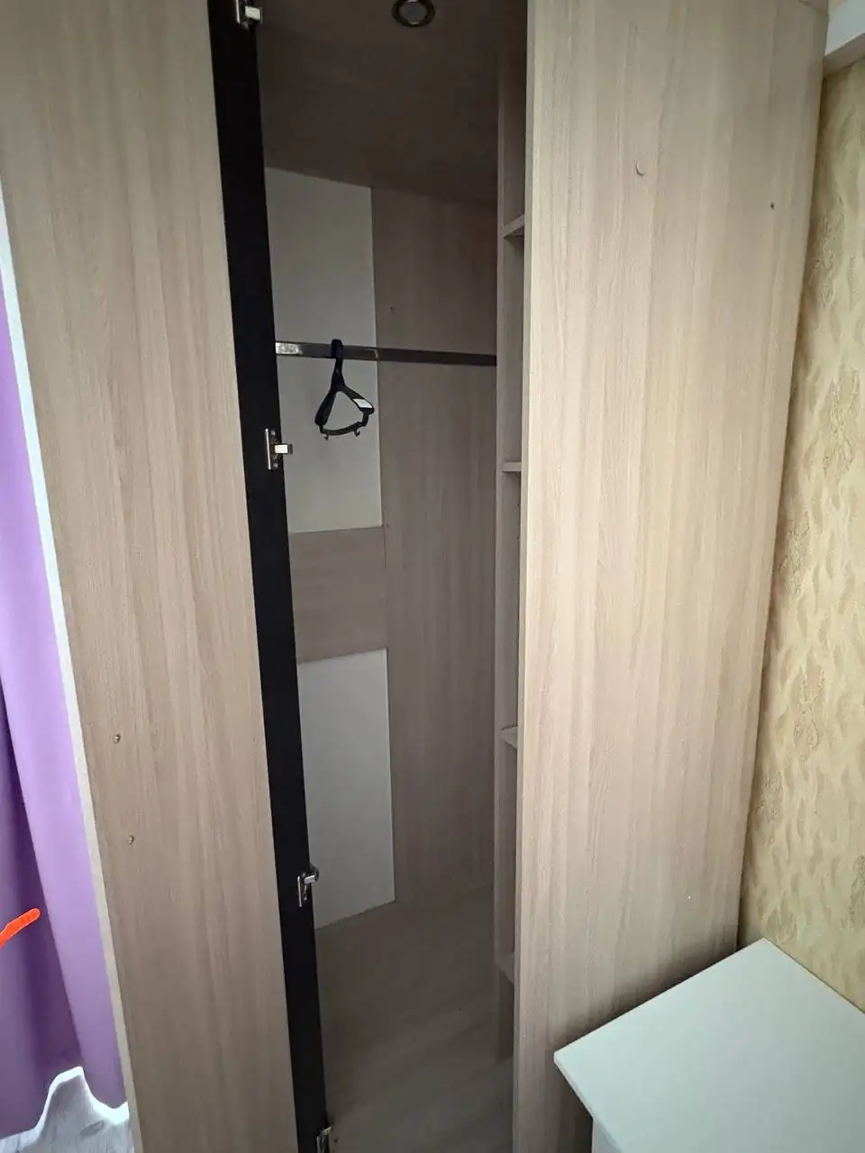 Продам угловой шкаф - Мебель (Для дома и дачи) в Кондратово