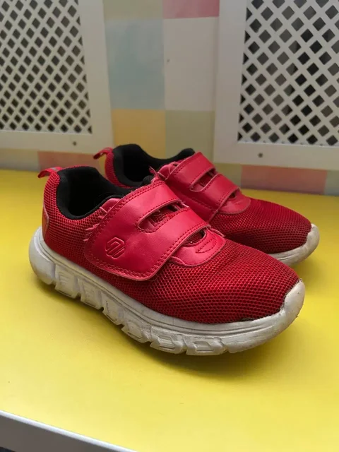 Детская обувь: кроссовки и сапожки - Рабочая одежда в Кондратово