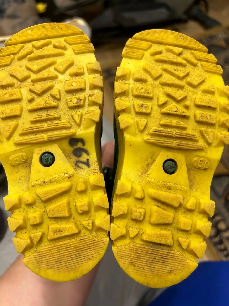 Детская обувь: кроссовки и сапожки - Детская обувь (Одежда) в Кондратово