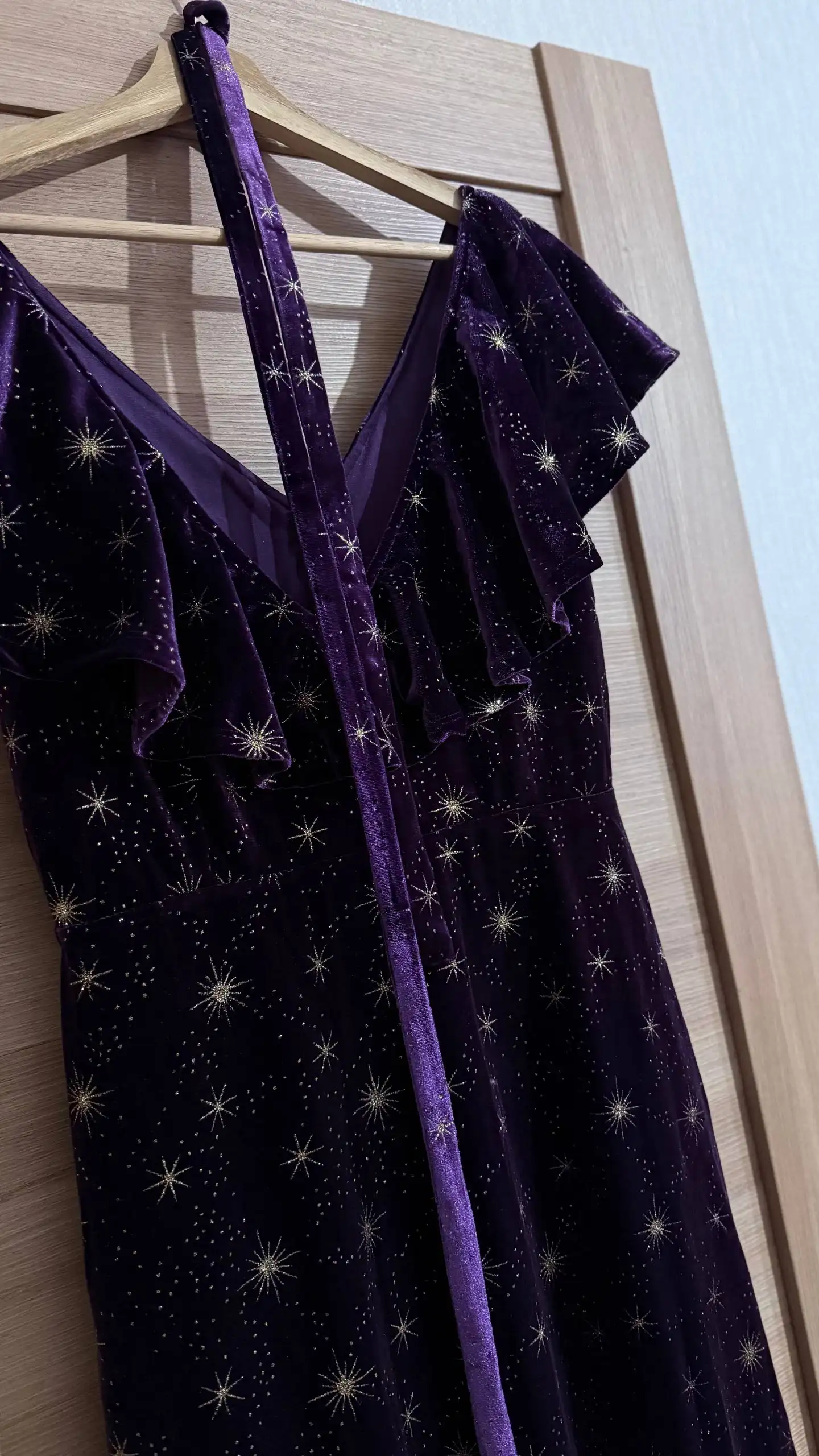 Продается новое платье размера М - Женская одежда (Одежда) в Кондратово