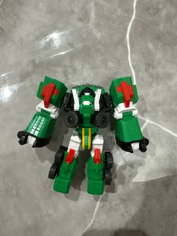 Робот-трансформер - Творчество в Кондратово