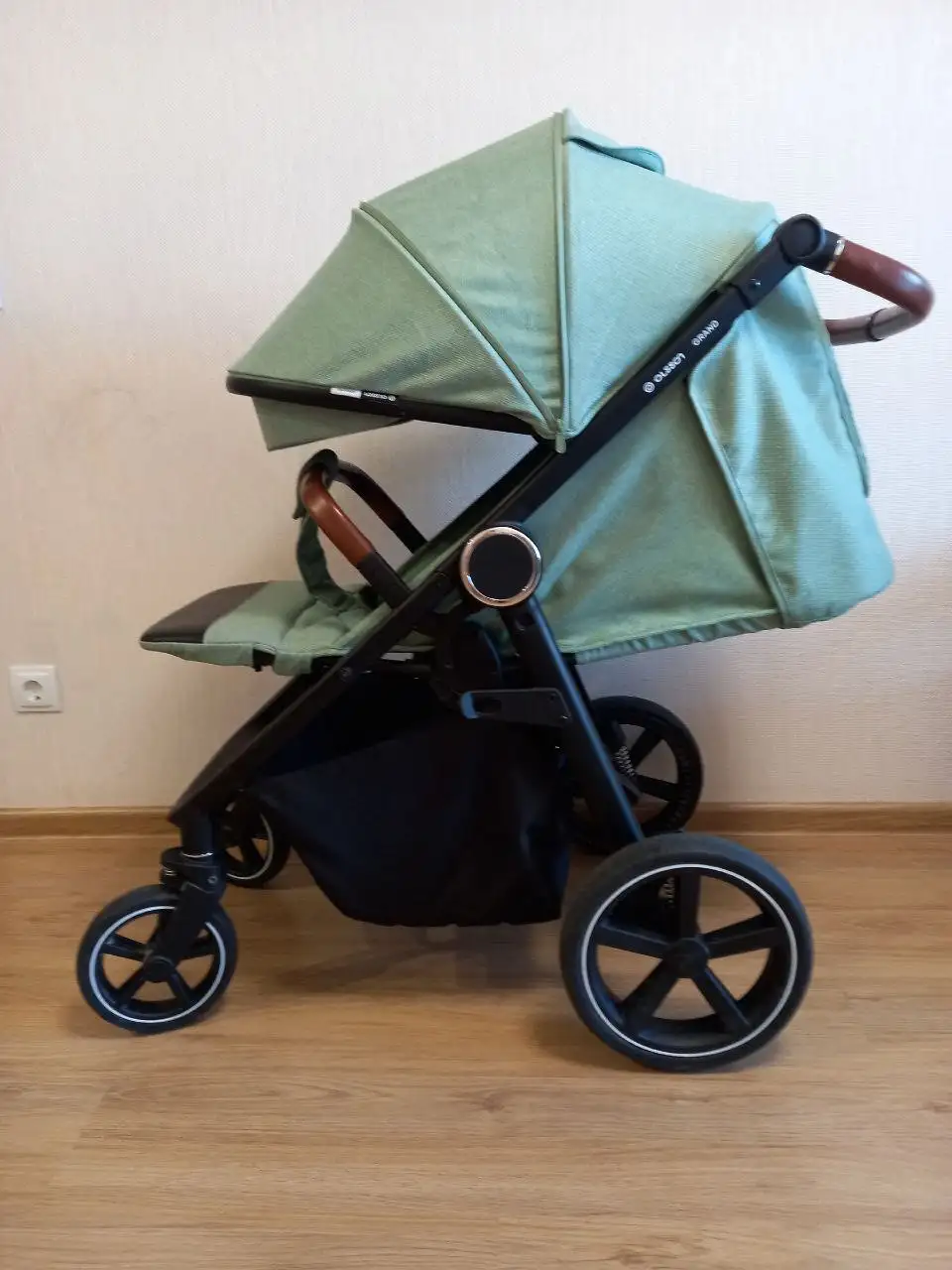 Прогулочная детская коляска до 22 кг, почти новая - Товары для детей в Кондратово
