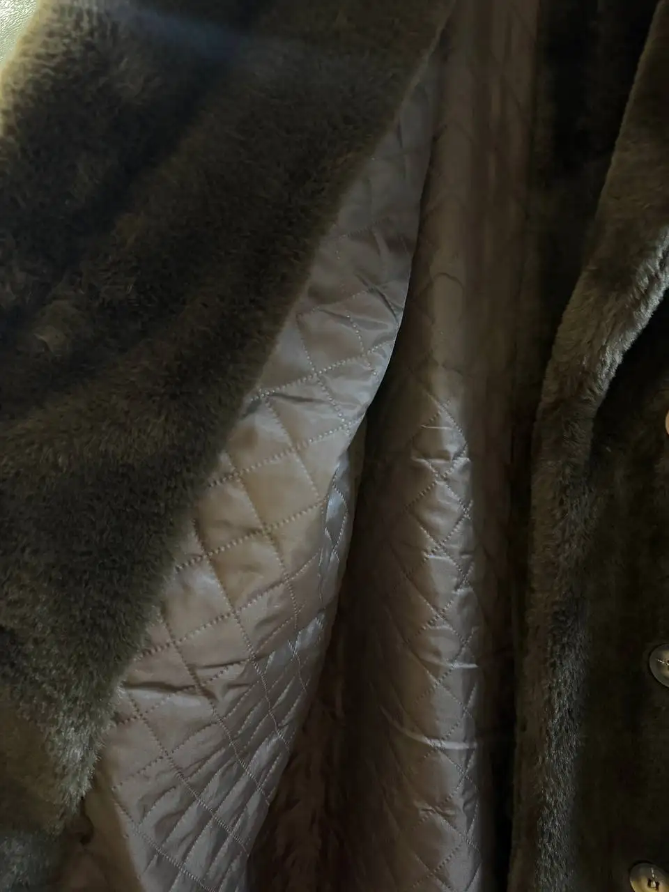 Шуба размер 46 - Верхняя одежда (Одежда) в Кондратово