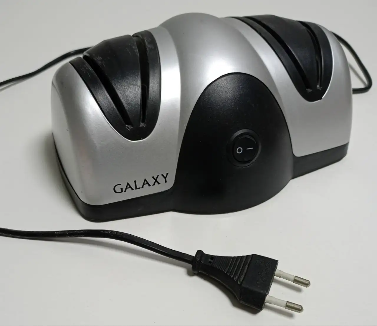 Ночник и ножеточка от сети в отличном состоянии - Освещение и аксессуары (Для дома и дачи) в Кондратово