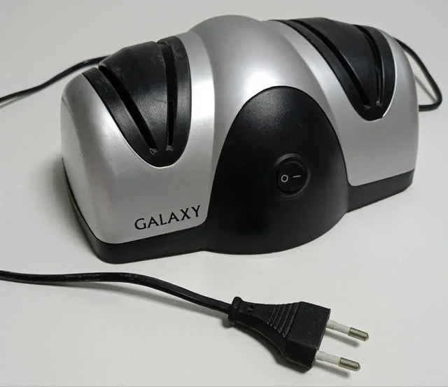 Ночник и ножеточка от сети в отличном состоянии - частное объявление в Кондратово