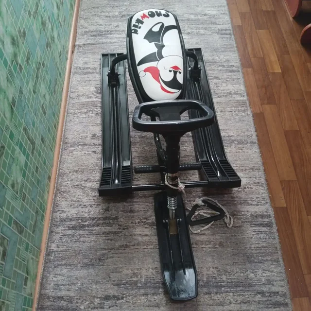 Продам снегокат в идеальном состоянии - Спортивный инвентарь в Кондратово