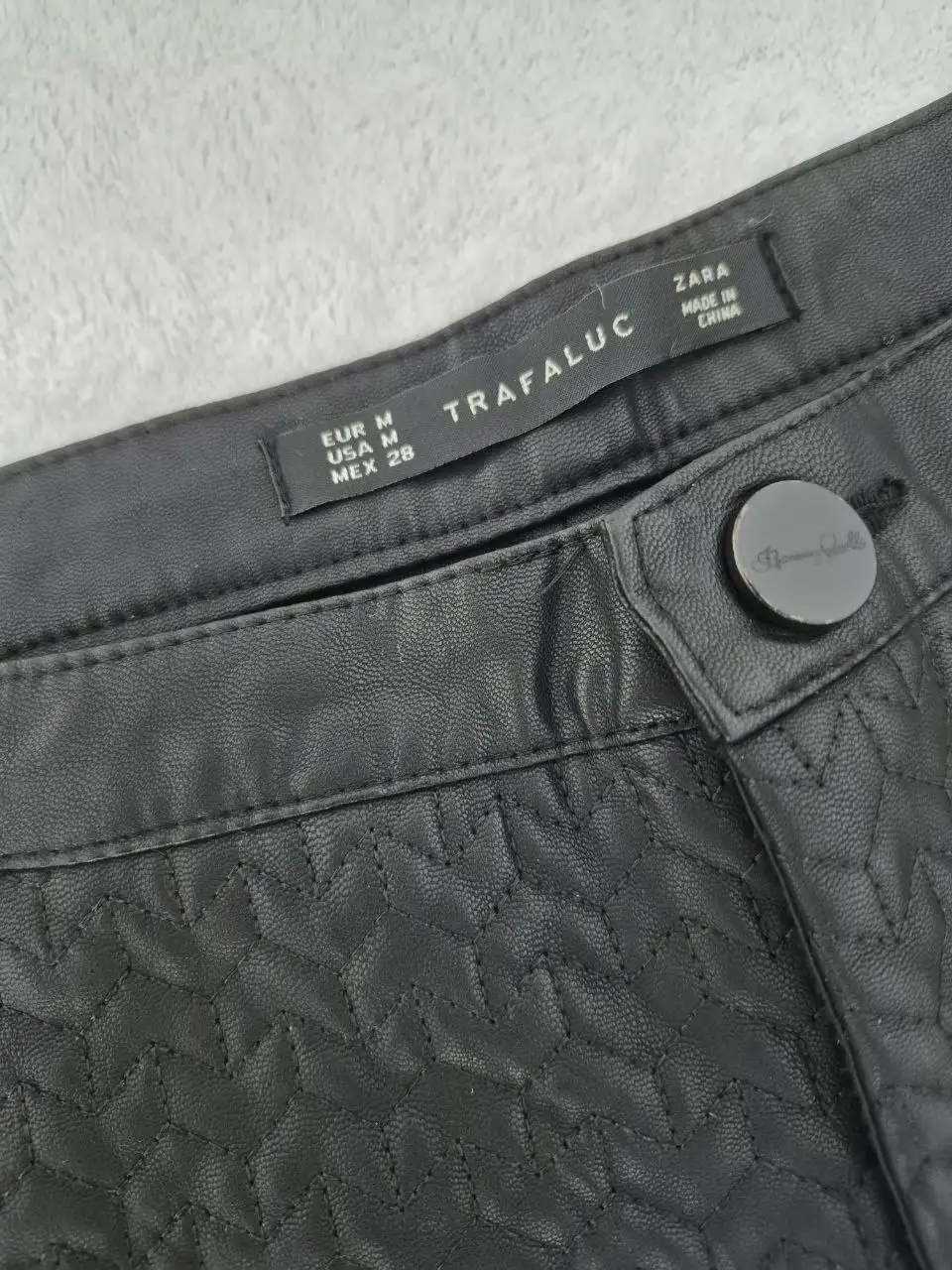 Шорты ZARA кожзам, размер М - Шорты (Одежда) в Кондратово