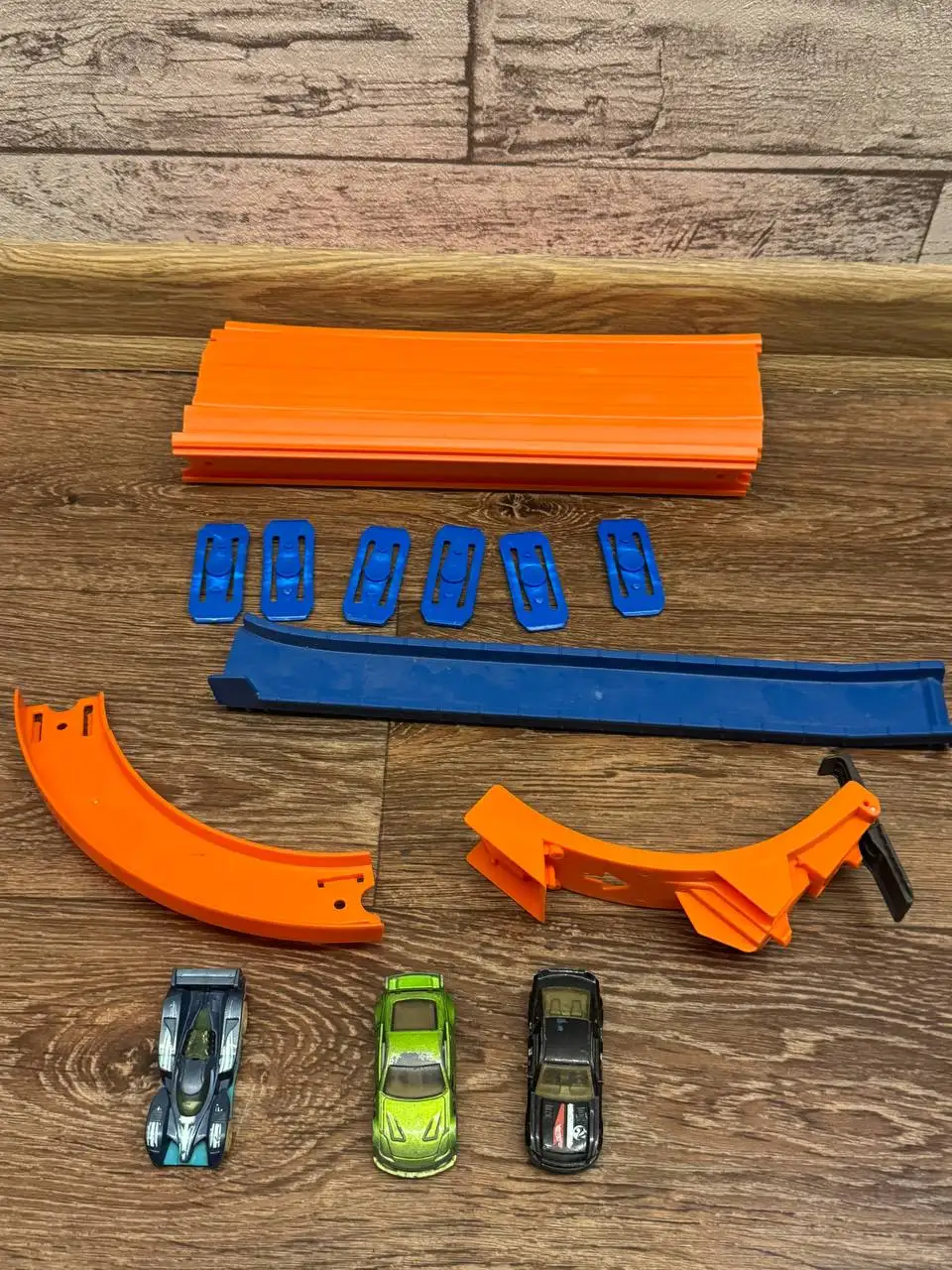 Трек Hot Wheels в комплекте с машинкой - Игрушки (Хобби и отдых) в Кондратово