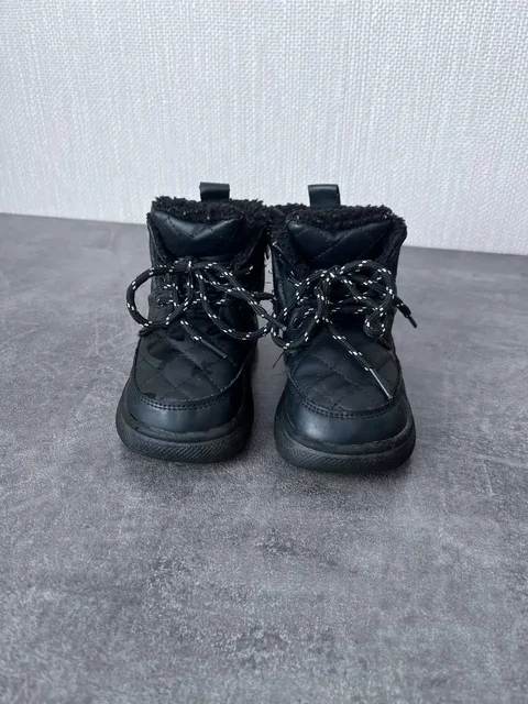 Демисезонные ботинки детские размер 26 - Кроватки и манежи в Кондратово