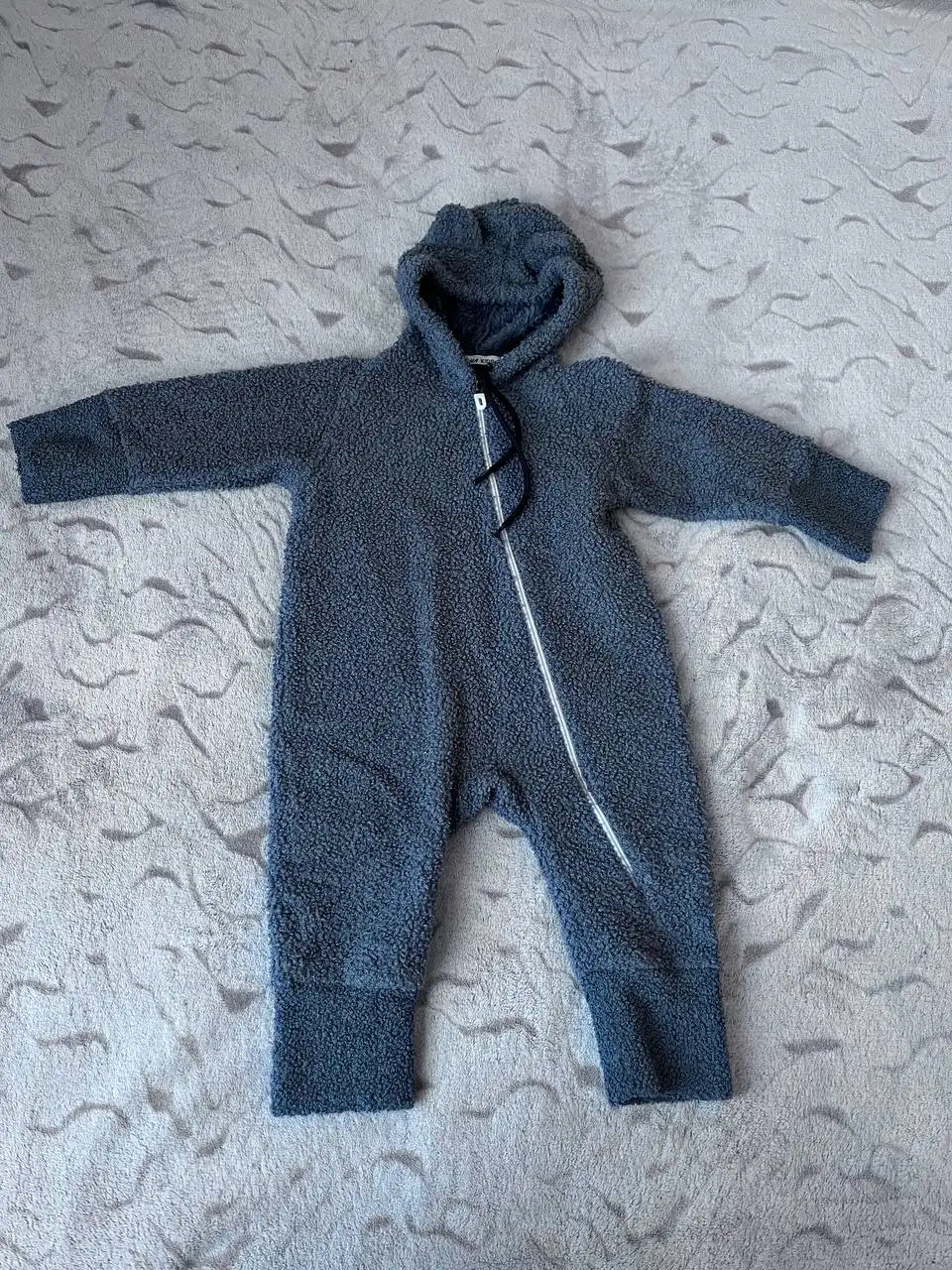 Плюшевый комбинезон размер 74-80 - Одежда для детей (Товары для детей) в Кондратово