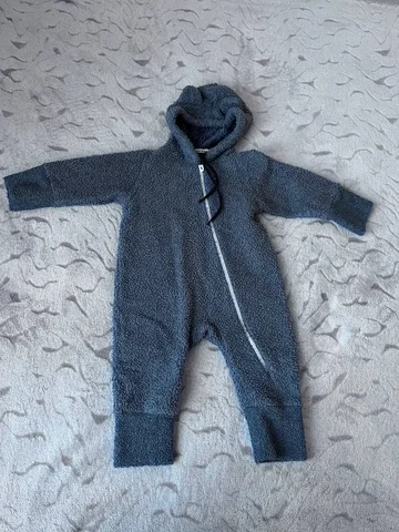 Плюшевый комбинезон размер 74-80 - Кроватки и манежи в Кондратово