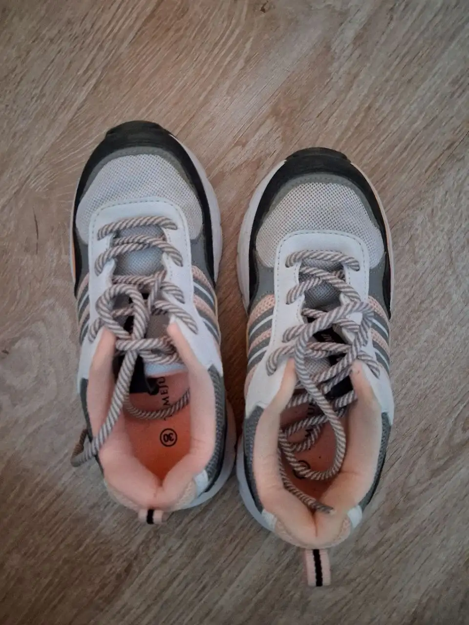 Продам кроссовки 30 размер - Обувь (Одежда) в Кондратово