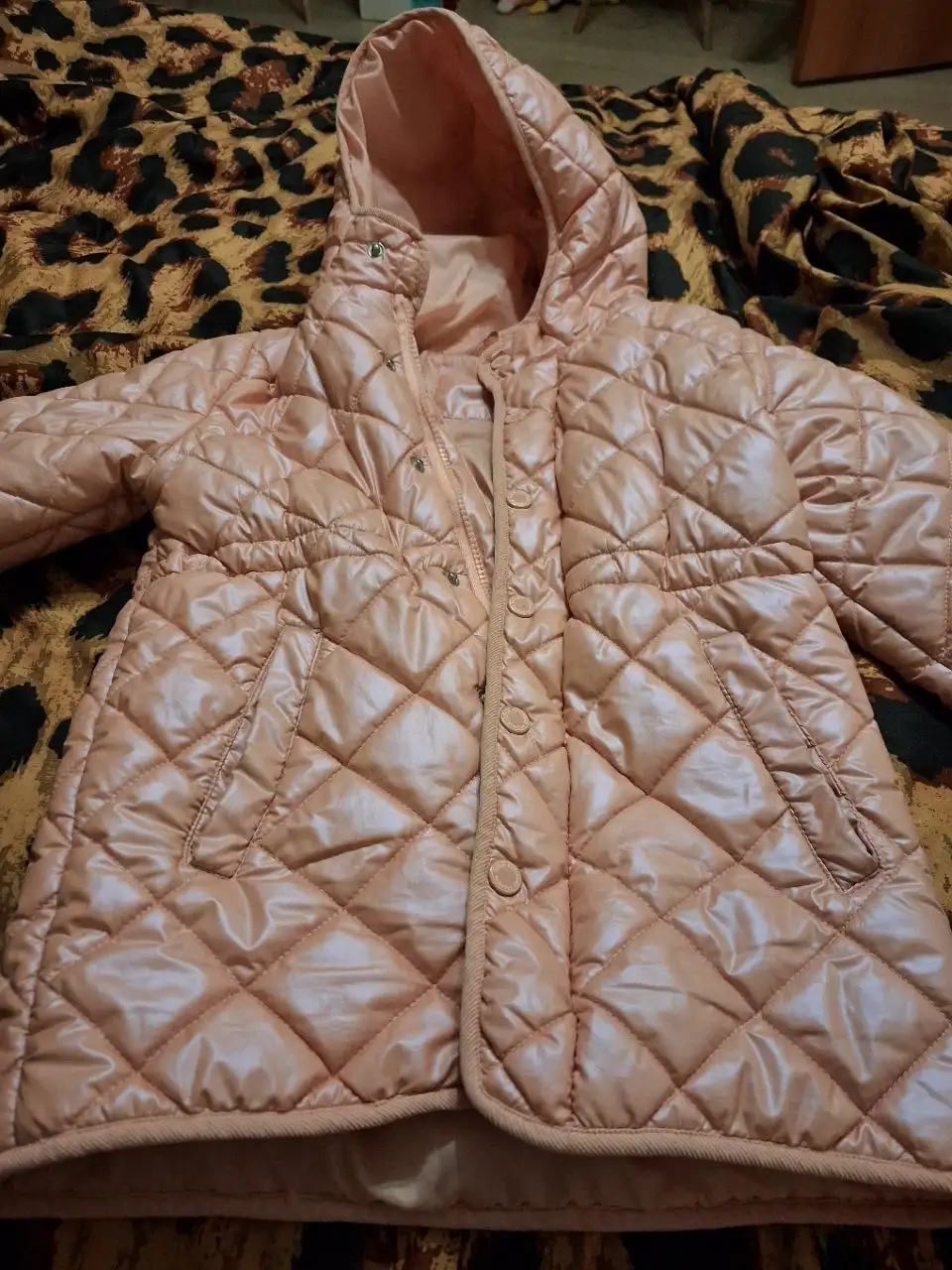 Продам жилетку и куртку 122 размера - Одежда в Кондратово