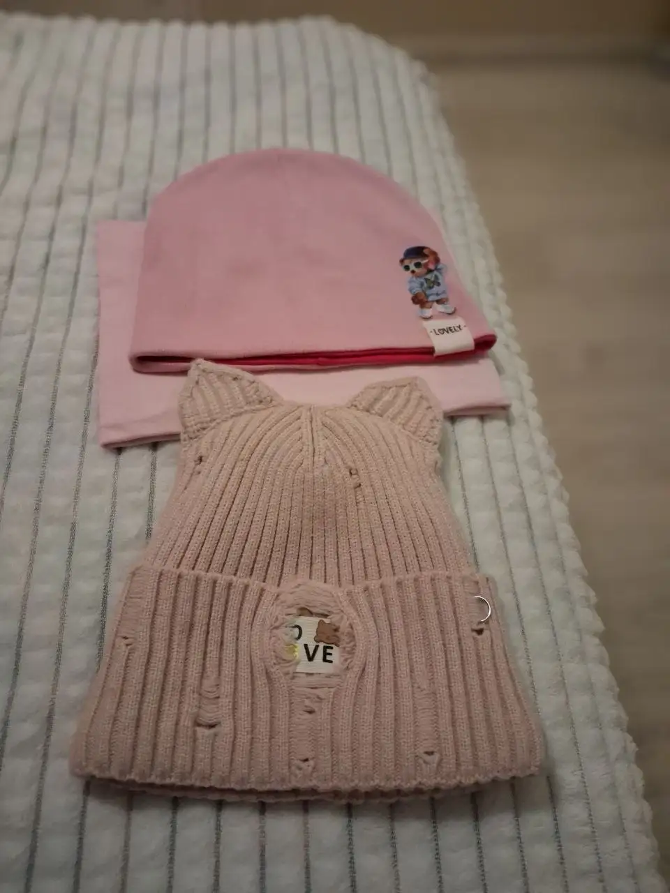 Детские шапочки на 5-6 лет - Одежда для детей (Товары для детей) в Кондратово