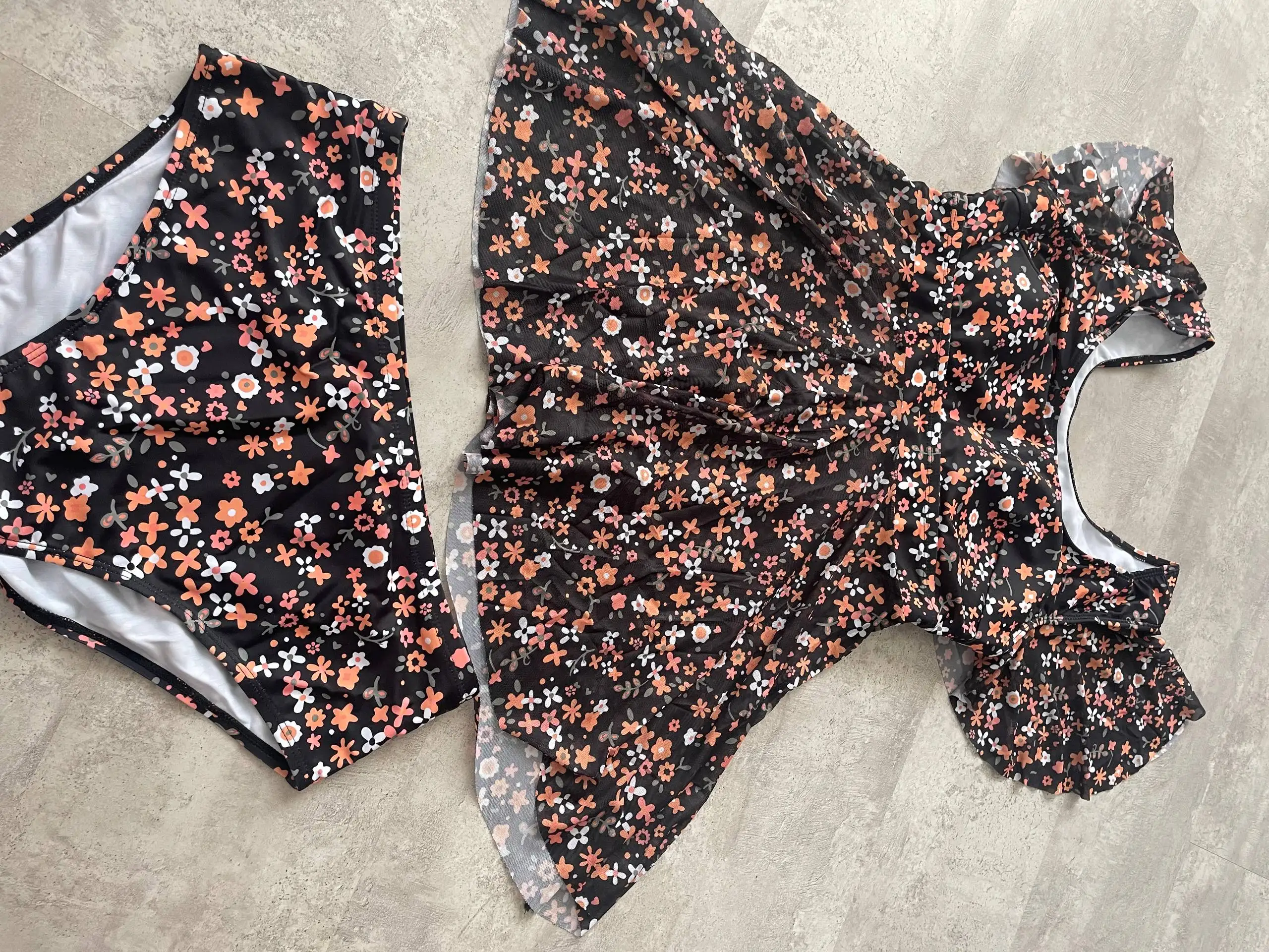 Новый купальник размер 48/52 - Купальники (Одежда) в Кондратово